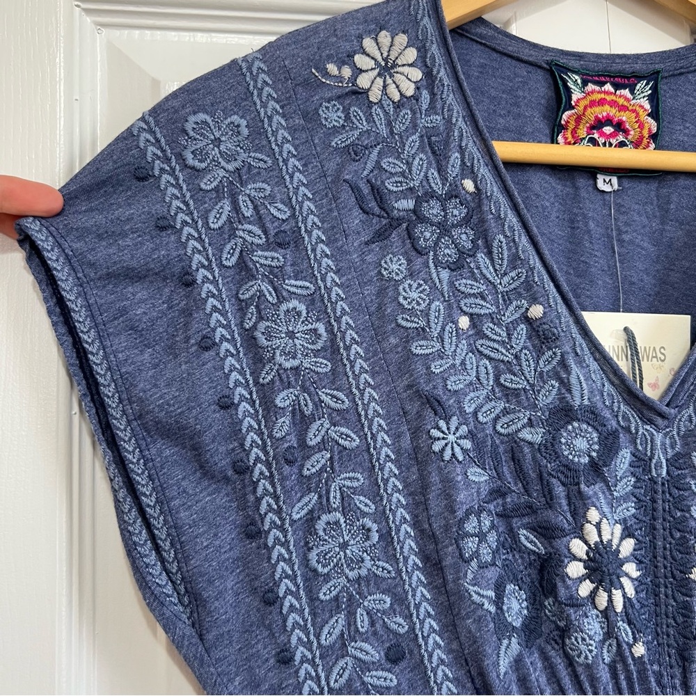 NEW Johnny Was Lei Lei Smocked Tier Dress Embroidered V-Neck Navy Blue Medium - Picture 4 of 13